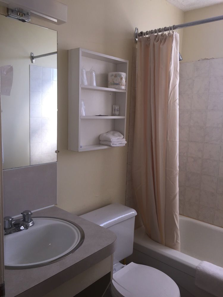 Tyee Village Motel Πορτ Άλμπερνι Εξωτερικό φωτογραφία
